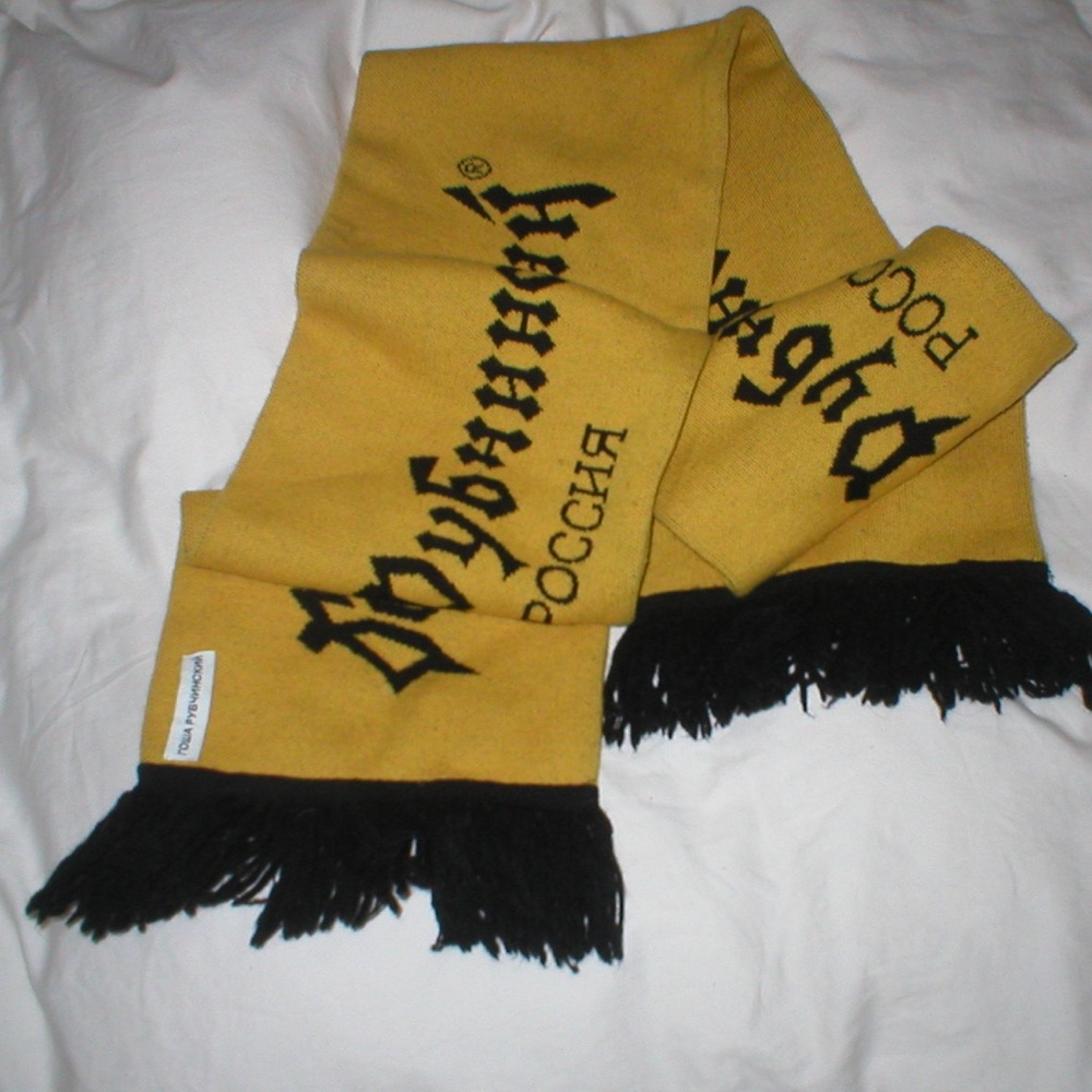 GOSHA SCARF